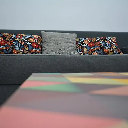 Boudoir Tropical Apartment Navodari